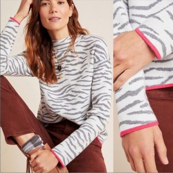BOGO! Anthropologie Lizzie Gray & White Zebra Mock Neck Sweater Size XS - Picture 1 of 8
